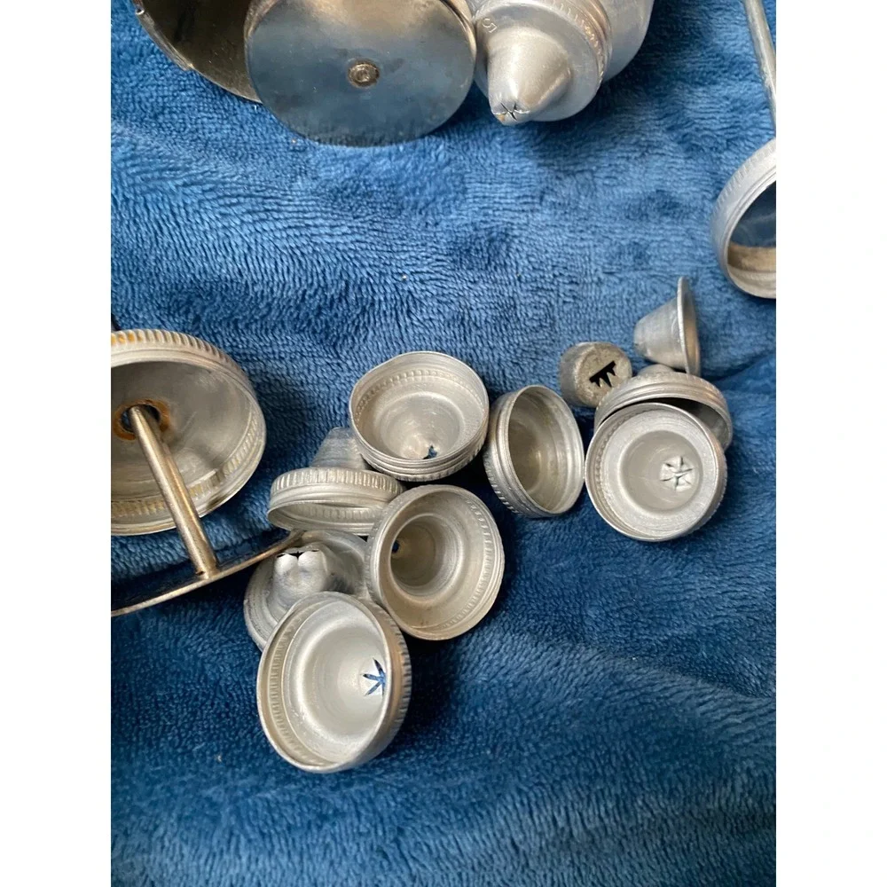 Vintage Aluminum Cookie Press Cake Decorating Set Spritz Discs Tips Cake Mate